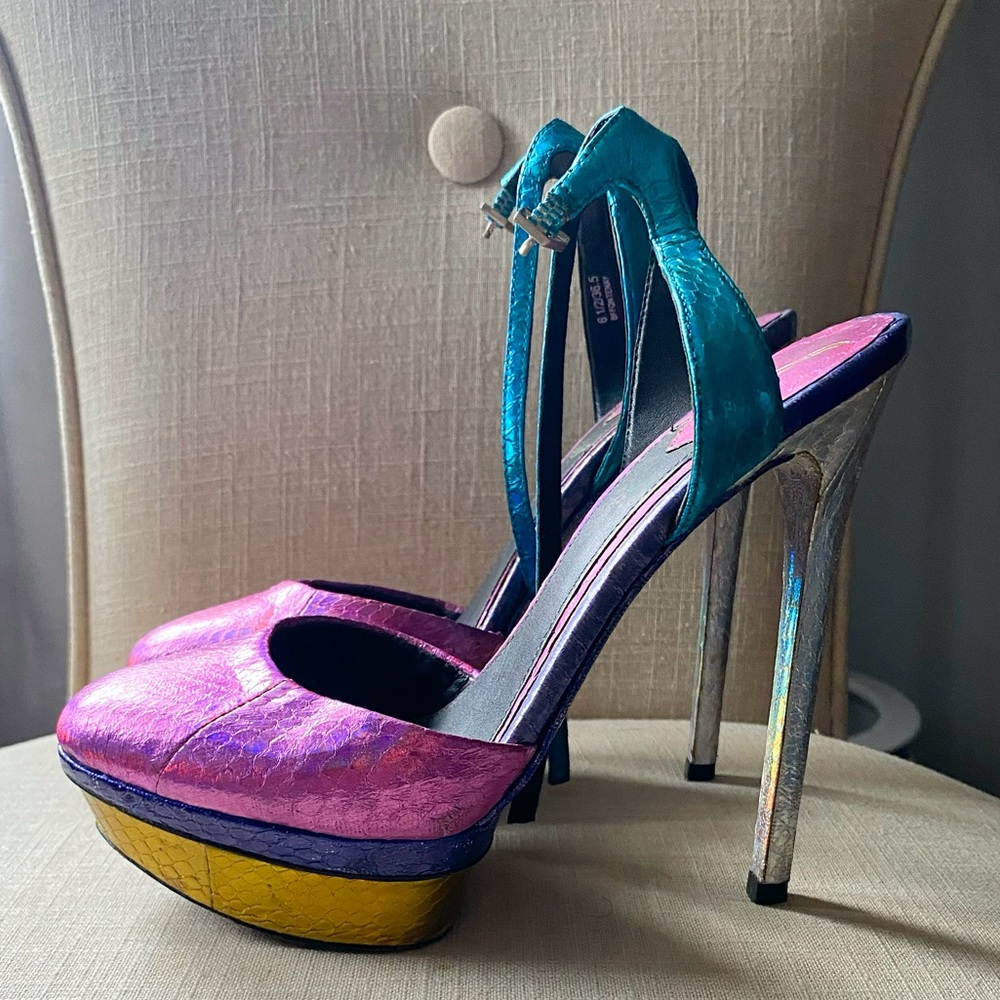B Brian Atwood “Fontenay” Hologram Snakeskin Platform Pump